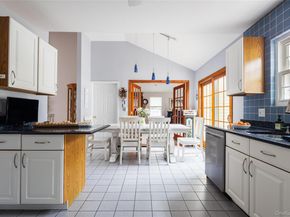 4 Mount Oak Place, Ridge NY 11961