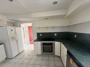 41 Avalon Road, Hewlett NY 11557