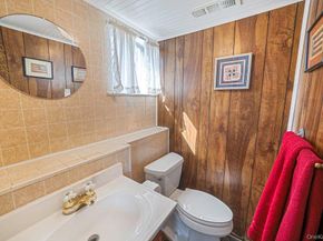 289 W 17th Street, Deer Park NY 11729