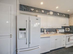 289 W 17th Street, Deer Park NY 11729