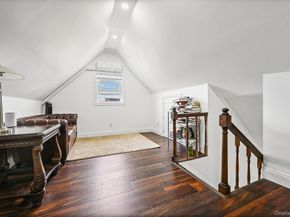 6 Dubonnet Road, Valley Stream NY 11581