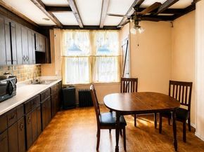 72-15 73 Street, Glendale NY 11385