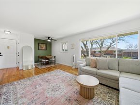 51 Edmunton Drive F18, North Babylon NY 11703