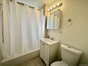 808 Bronx River Road 4E, Bronxville NY 10708