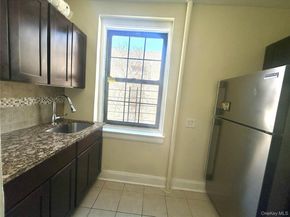 808 Bronx River Road 4E, Bronxville NY 10708
