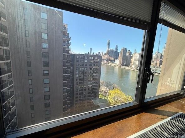 531 Main Street 1511, New York (Manhattan) NY 10044