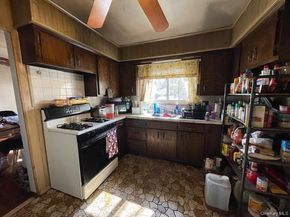 607 Osborn Avenue, Riverhead NY 11901