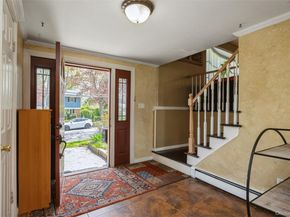 5 Highpoint Drive, Huntington NY 11743