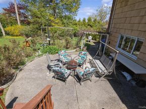 5 Highpoint Drive, Huntington NY 11743
