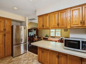 5 Highpoint Drive, Huntington NY 11743