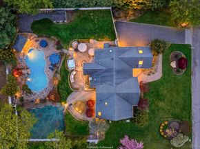 9 Sage Brush Court, East Setauket NY 11733