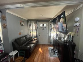 354 Beachview Street, Copiague NY 11726