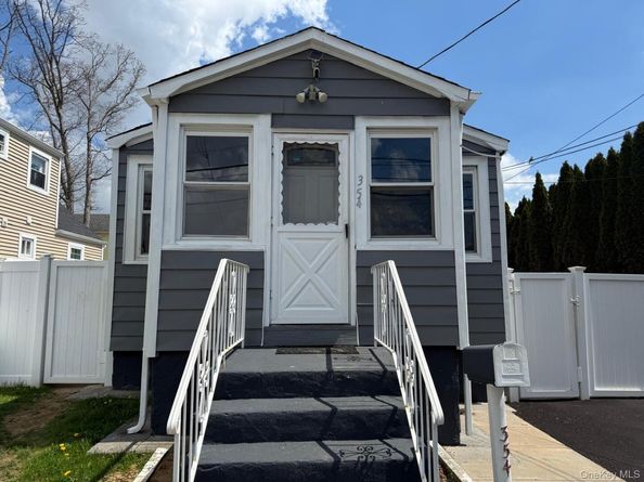 354 Beachview Street, Copiague NY 11726