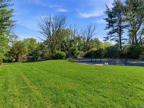 93 Hoaglands Lane, Old Brookville NY 11545