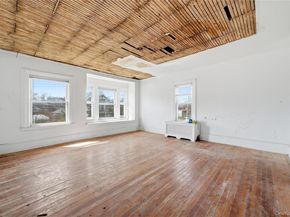 1046 Dickens Street, Far Rockaway NY 11691