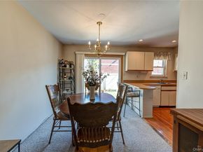 195 N Centre Avenue 25, Rockville Centre NY 11570