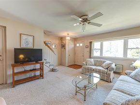 195 N Centre Avenue 25, Rockville Centre NY 11570