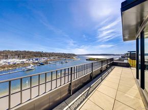 100 Garvies Point Road 1304, Glen Cove NY 11542