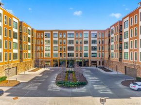 100 Garvies Point Road 1304, Glen Cove NY 11542