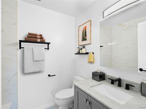 3-17 Endeavor Place C, College Point NY 11356