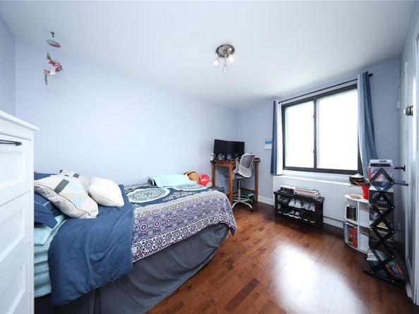 420 64th Street 11B, Brooklyn NY 11220