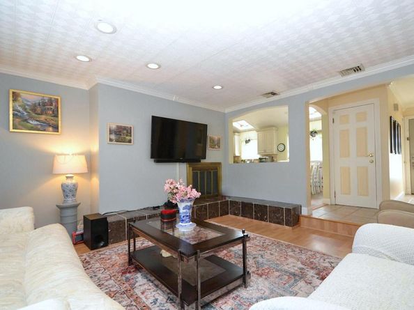 115 Arlington Road, Lake Ronkonkoma NY 11779