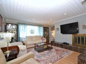 115 Arlington Road, Lake Ronkonkoma NY 11779