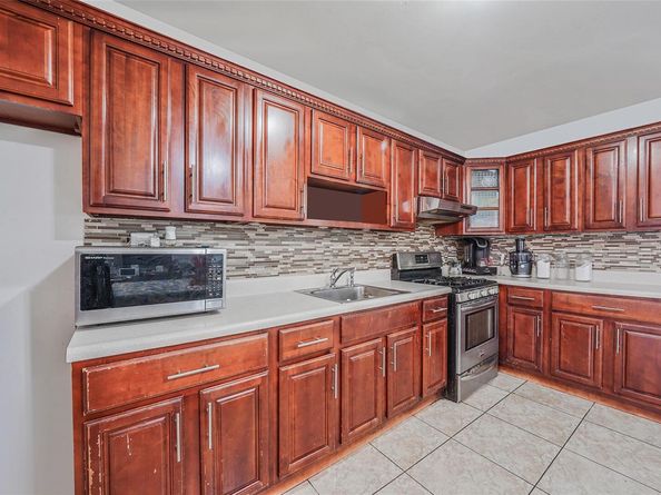 1285A Saint Marks Avenue, Brooklyn NY 11213