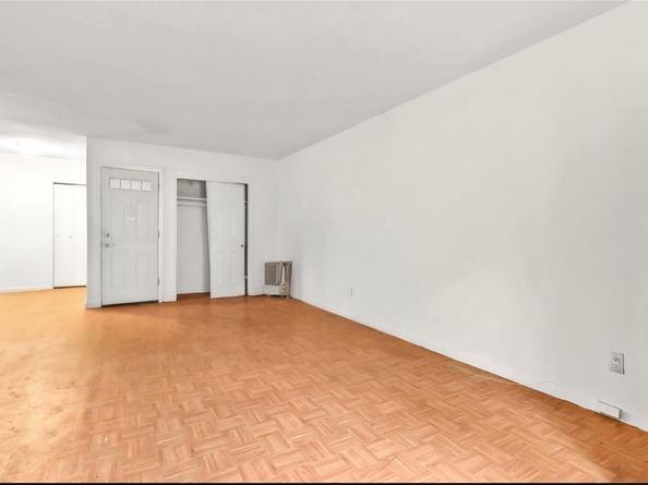 Undisclosed Address #880867, Flushing NY 11354