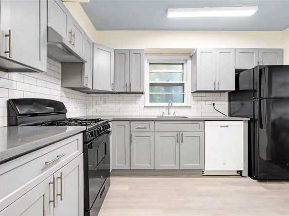 Undisclosed Address #880867, Flushing NY 11354