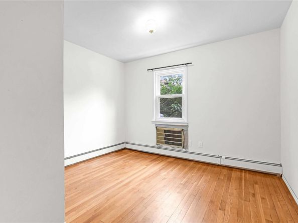 Undisclosed Address #880867, Flushing NY 11354