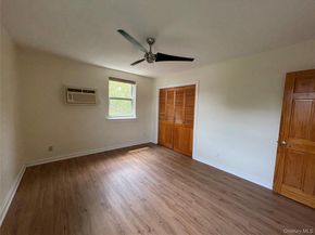 255-31 75 Avenue 2nd Floor, Glen Oaks NY 11004