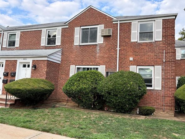 255-31 75 Avenue 2nd Floor, Glen Oaks NY 11004
