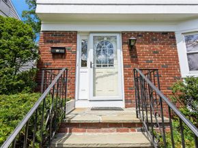 105 Sprague Road, Scarsdale NY 10583