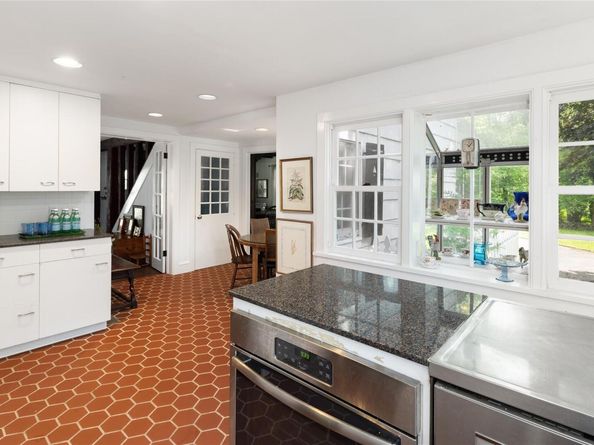 69 Whippoorwill Road, Armonk NY 10504