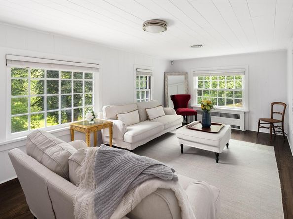69 Whippoorwill Road, Armonk NY 10504