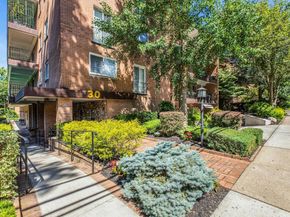 30 Barstow Road N 3C, Great Neck NY 11021