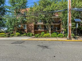 30 Barstow Road N 3C, Great Neck NY 11021
