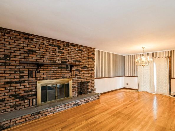 29 Cornell Street, East Northport NY 11731
