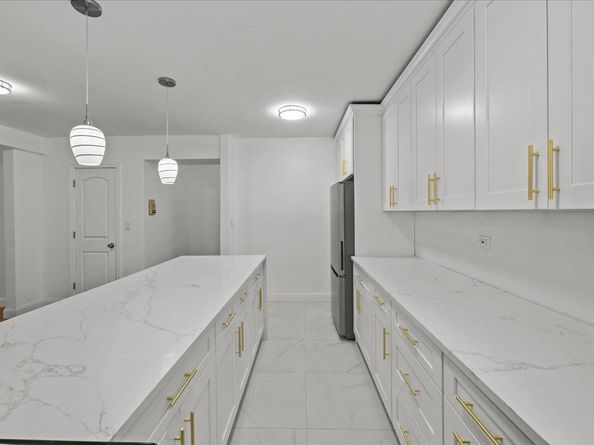2107 Wallace Avenue 4G, Bronx NY 10462