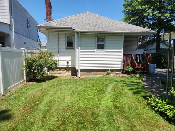 14 W Argyle Street, Valley Stream NY 11580