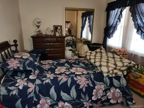 14 W Argyle Street, Valley Stream NY 11580
