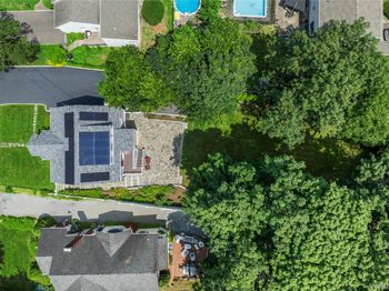 224 Woodbury Road