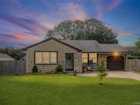 18 Mallard Avenue, Selden NY 11784