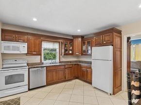 32 Smith Lane, Middle Island NY 11953