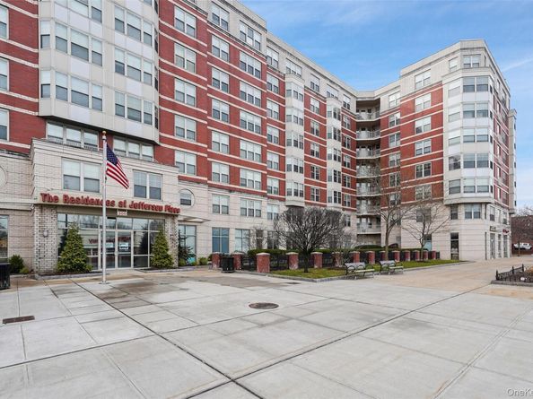 300 Mamaroneck Avenue 823, White Plains NY 10605