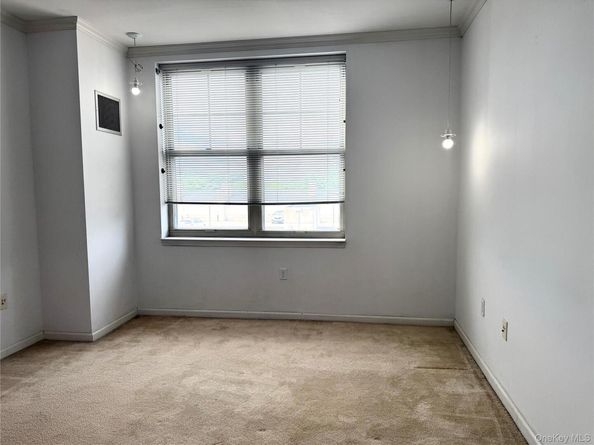 300 Mamaroneck Avenue 823, White Plains NY 10605
