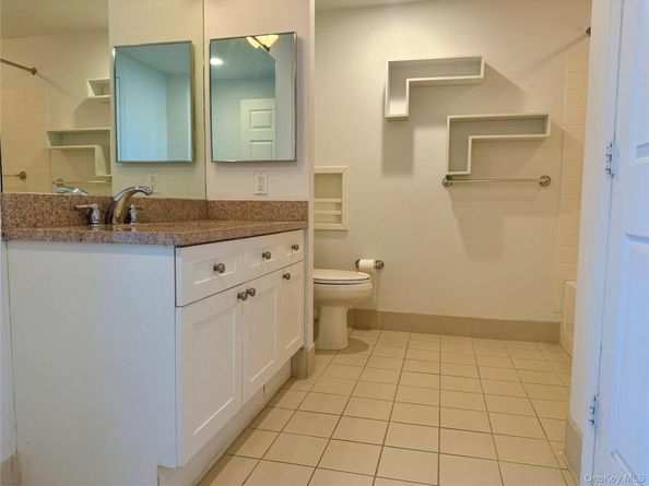 300 Mamaroneck Avenue 823, White Plains NY 10605