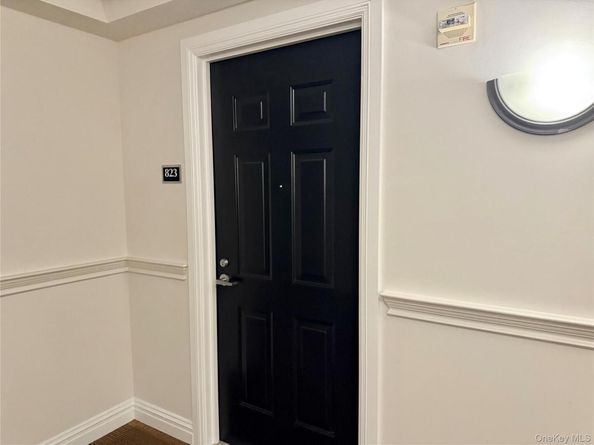 300 Mamaroneck Avenue 823, White Plains NY 10605
