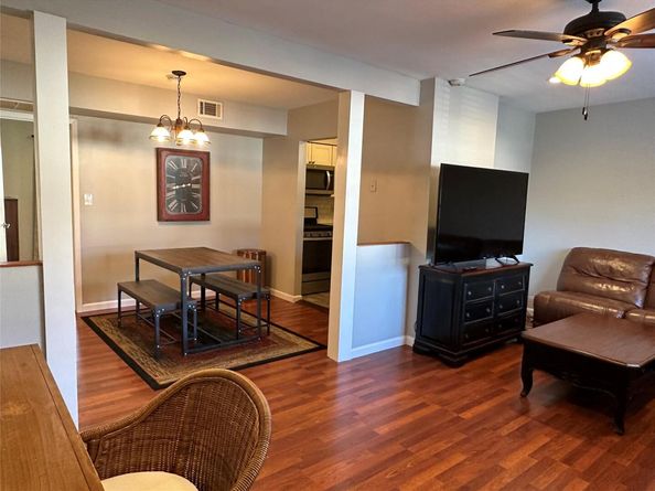 94 Bailey Court 94, Middle Island NY 11953